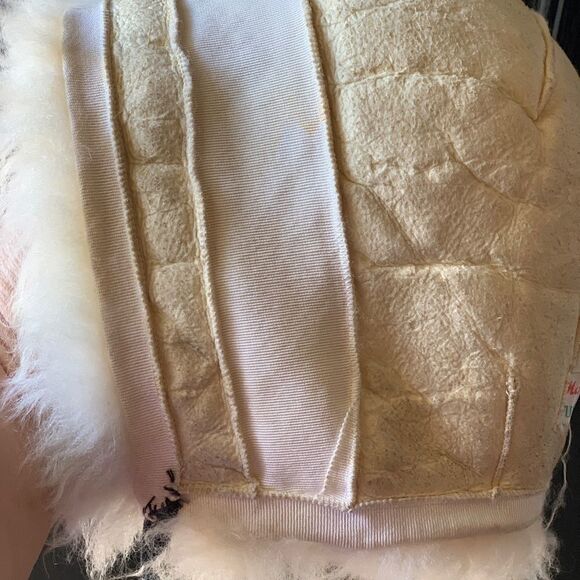 Sheepskin vintage hat   - Picture 5 of 16